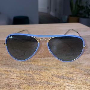 Blue Aviator Rayban Sunglasses
